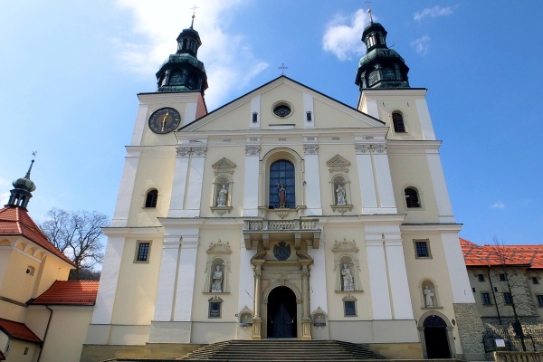 bazylika matki bożej anielskiej w kalwarii zebrzydowskiej